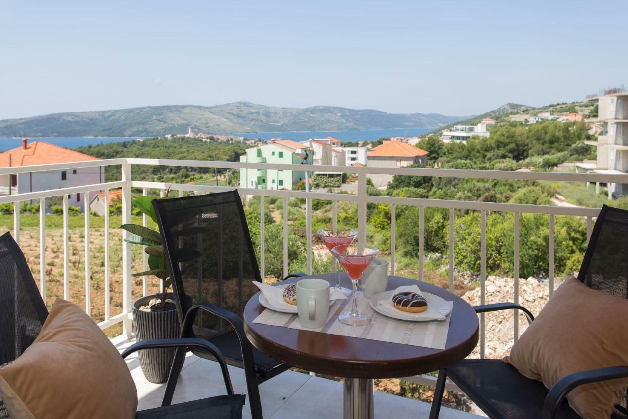 Villa Honey Seget Vranjica Exterior foto